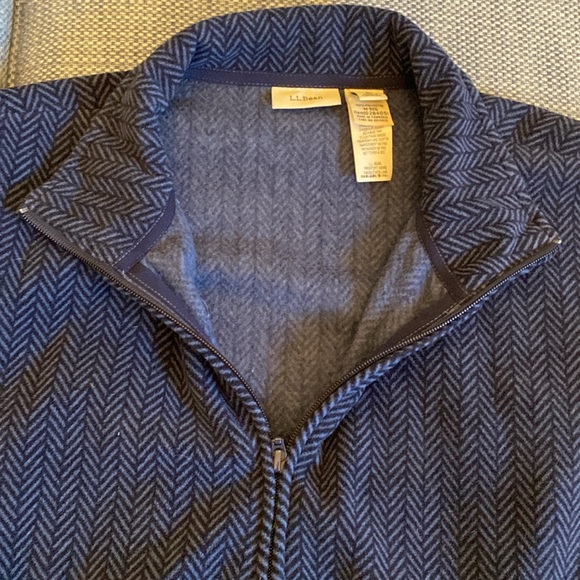Ll Bean fleece herringbone poncho size medium - Picture 3 of 3